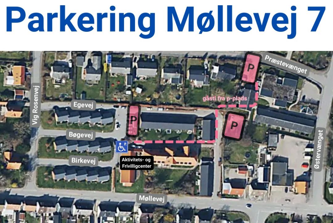 Billedet viser parkeringspladser på Præstevænget, for enden af Egevej og foran huset. Der er to handicapparkeringspladser lige foran døren.
